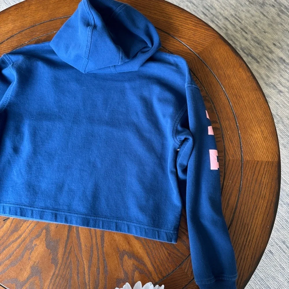 Old Navy Dynamic Fleece Cropped Graphic Hoodie for Girls